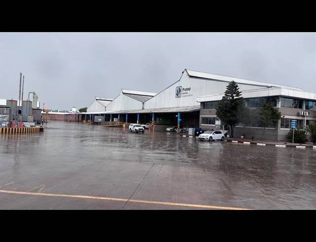 INDUSTRIAL PROPERTY TO RENT IN KILLARNEY GARDENS
